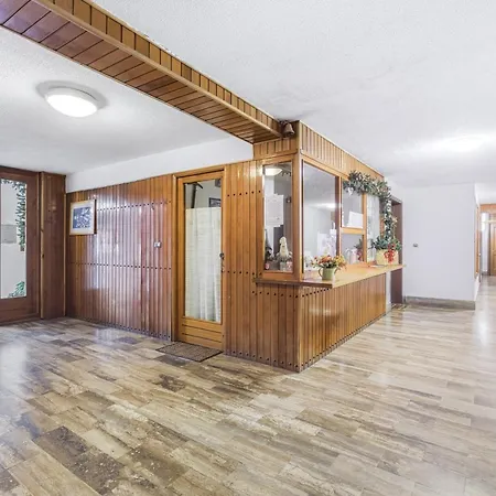 Appartement Hostdomus - Perla Grigia *